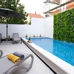 88 - Private Heated Pool Zadar