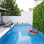 88 - Private Heated Pool *